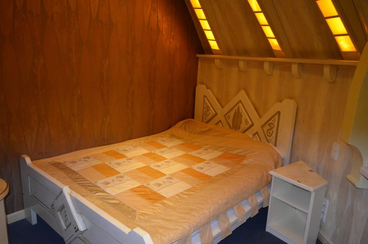 Hotel Veles Zolotonosha Habitación foto